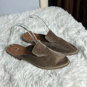 Indigo Rd Taupe Velvet Mules Shoes 10